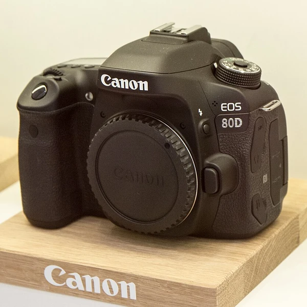 Canon 80D